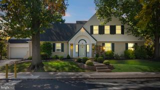 2804 HILLCREST RD, Drexel Hill, PA 19026