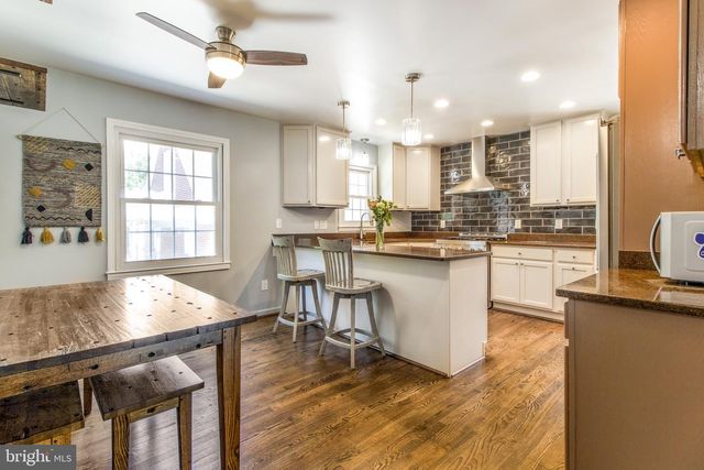 109 SUSSEX ST, Fredericksburg, VA 22405