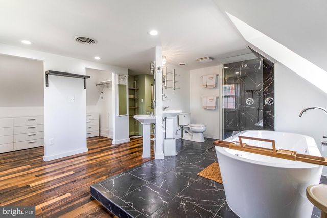 109 SUSSEX ST, Fredericksburg, VA 22405