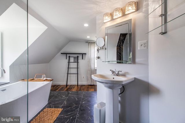 109 SUSSEX ST, Fredericksburg, VA 22405