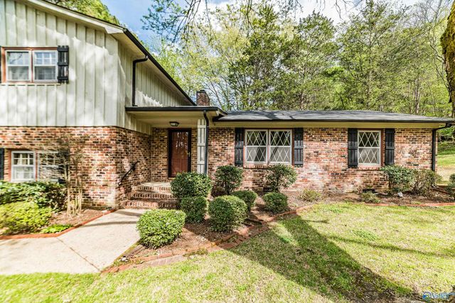 8013 Tea Garden Road, Huntsville, AL 35803