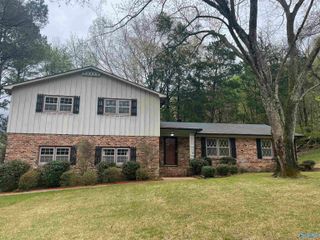 8013 Tea Garden Road, Huntsville, AL 35803