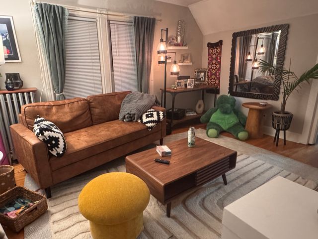 325 3rd Street 2, Libertyville, IL 60048