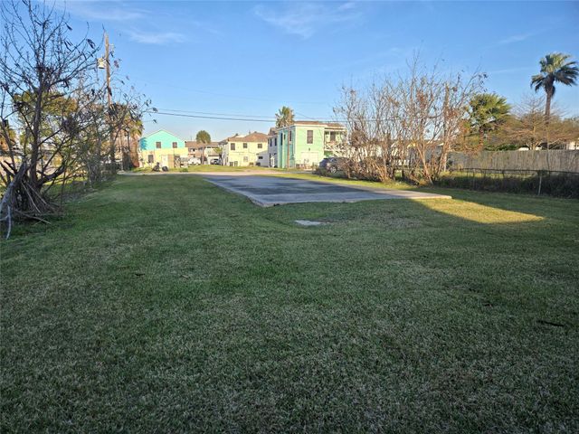 1013 63rd Street, Galveston, TX 77551