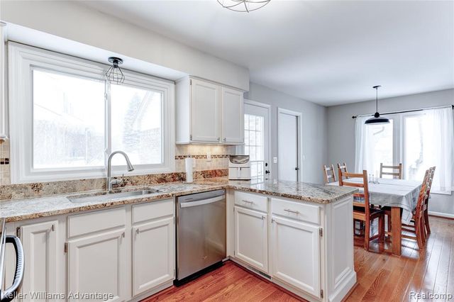 44985 Steeple Path, Novi, MI 48375