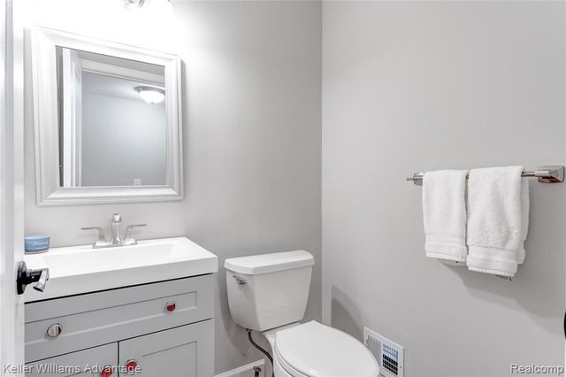 44985 Steeple Path, Novi, MI 48375