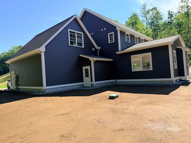 101A Seaverns Bridge Road, Merrimack, NH 03054