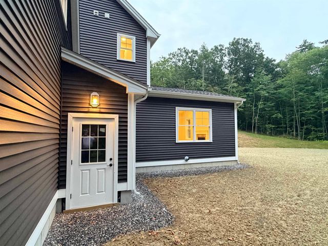101A Seaverns Bridge Road, Merrimack, NH 03054