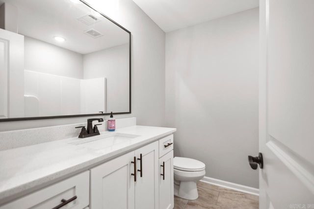 1465 Woolridge Drive Drive, Benton, AR 72019