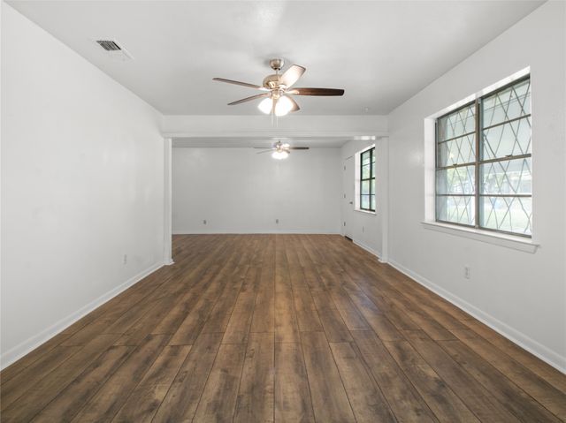 3528 N Beaton Street, Corsicana, TX 75110