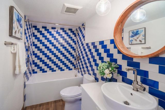 466 Costa Mesa Terrace D, Sunnyvale, CA 94085