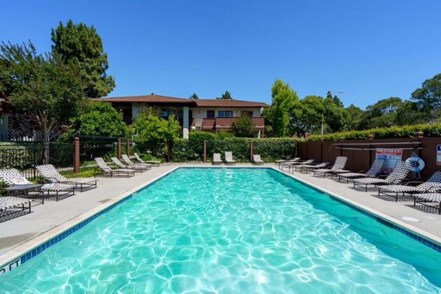 466 Costa Mesa Terrace D, Sunnyvale, CA 94085