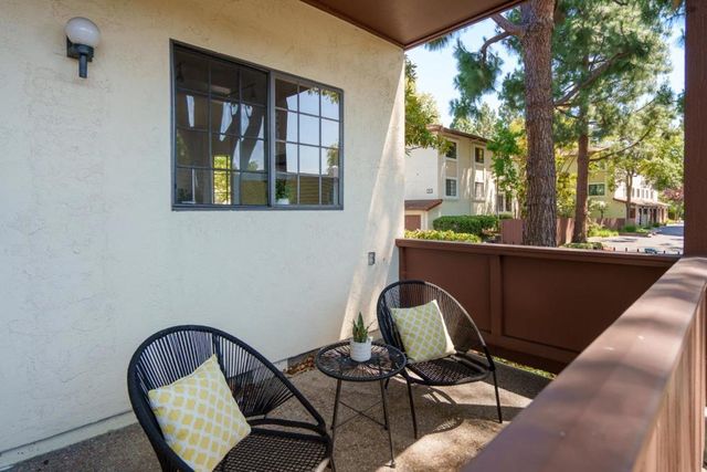 466 Costa Mesa Terrace D, Sunnyvale, CA 94085