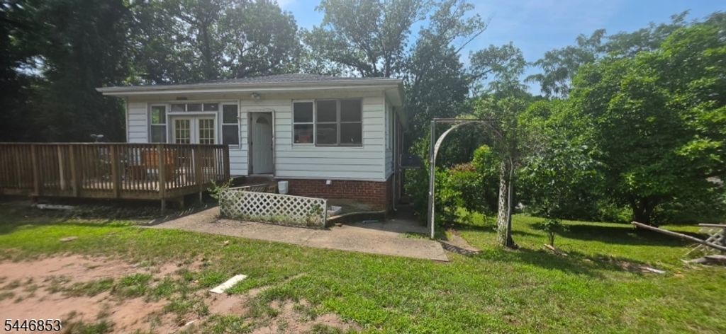 70 Wood Ave, Woodbridge Twp., NJ 08830 — photo 2