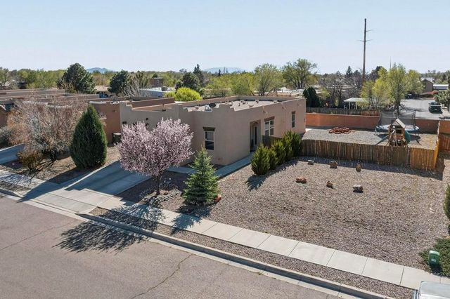 3074 FLORAS DEL SOL, Santa Fe, NM 87507