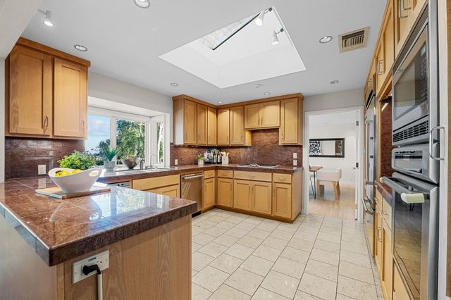 27856 Black Mountain Road, Los Altos Hills, CA 94022