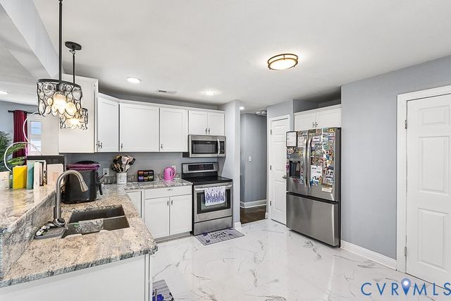 210 S West St, Petersburg, VA 23803