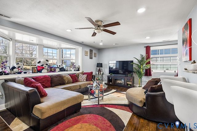 210 S West St, Petersburg, VA 23803