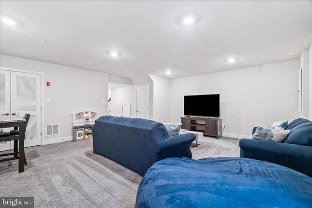 1309 CRAMPTON PL, Brunswick, MD 21716