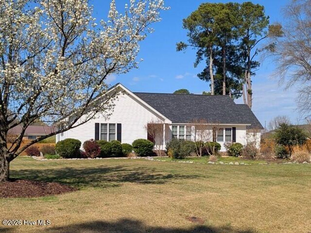 209 Woodhaven Drive, Goldsboro, NC 27530