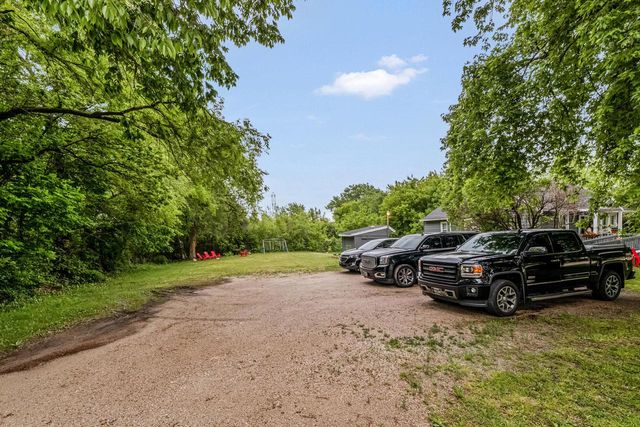 4406 S Nicholson AVENUE, Milwaukee, WI 53235