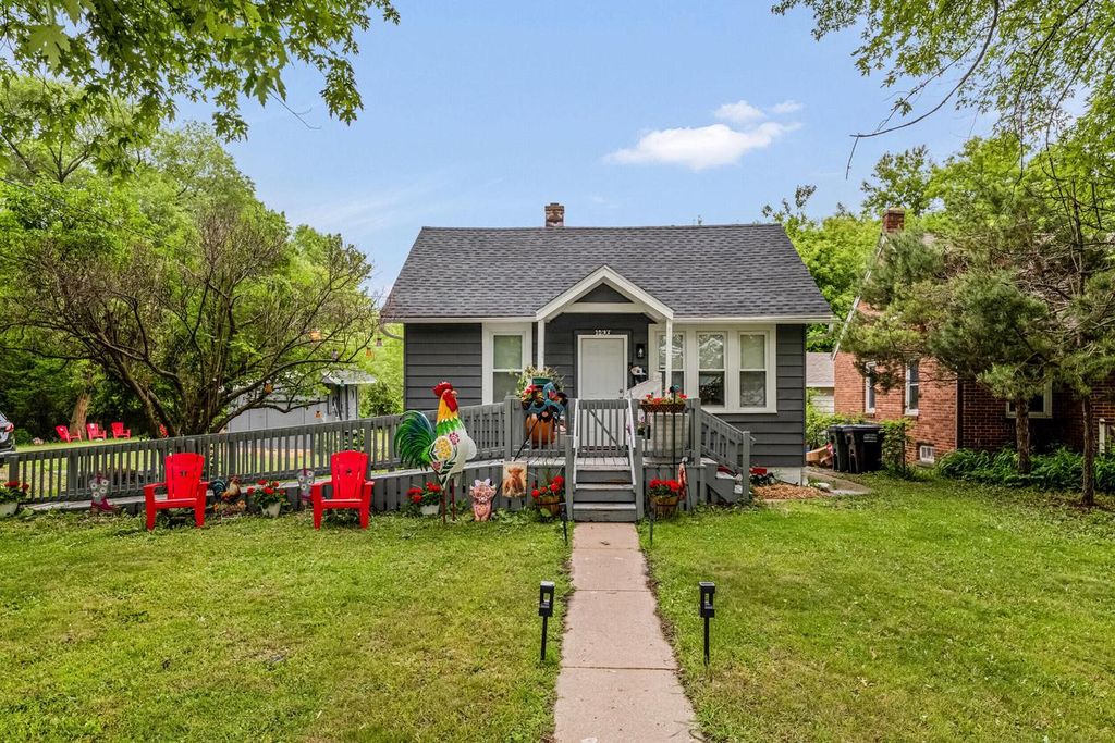 4406 S Nicholson AVENUE, Milwaukee, WI 53235