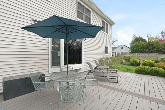 73 Sunset Road, Montrose, NY 10548