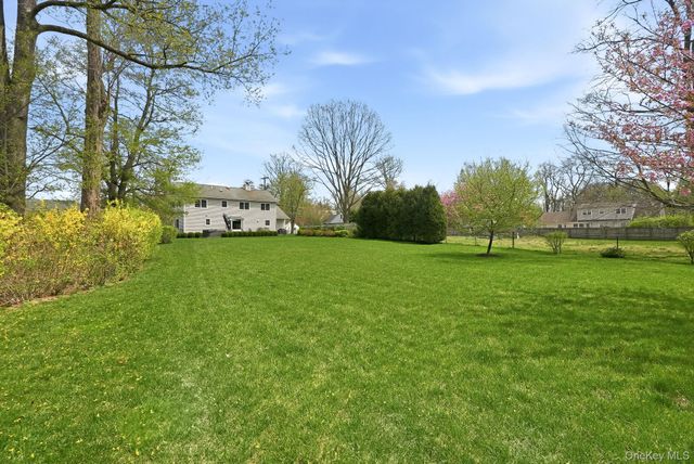 73 Sunset Road, Montrose, NY 10548
