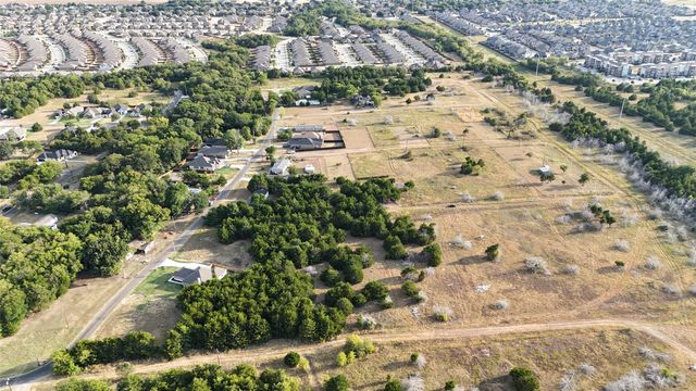 124 W Overhill Drive, Glenn Heights, TX 75154