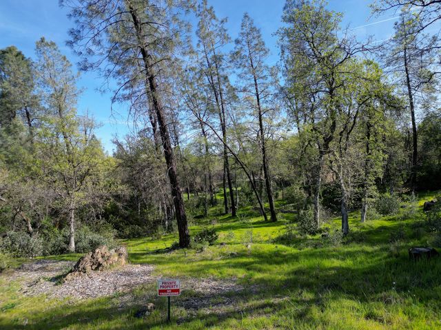 16928 Campo Calle, Redding, CA 96001