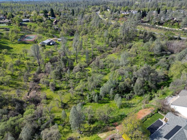 16928 Campo Calle, Redding, CA 96001