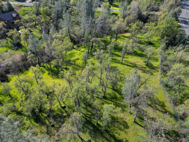 16928 Campo Calle, Redding, CA 96001