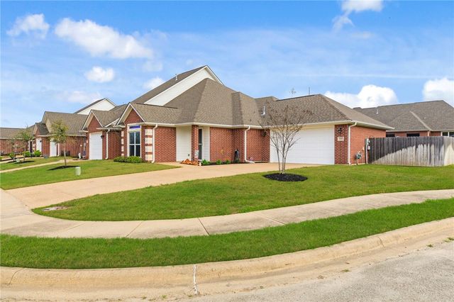 2011 Reagan Court, Bryan, TX 77802