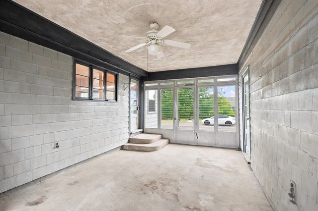 21 North Shore Ave, Danvers, MA 01923