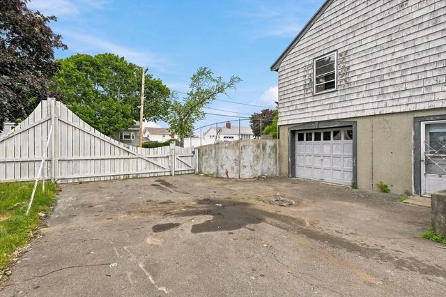 21 North Shore Ave, Danvers, MA 01923