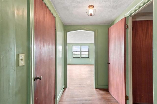 21 North Shore Ave, Danvers, MA 01923