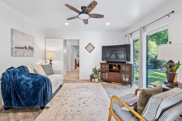 206 Allenwood Drive, Allen, TX 75002