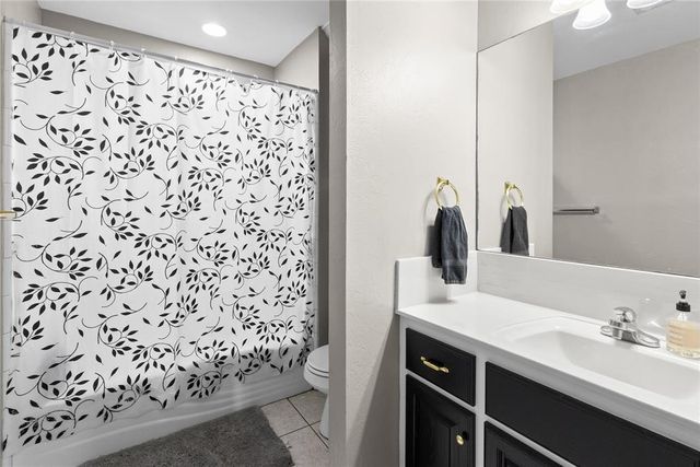 11133 Burning Oaks Drive, Oklahoma City, OK 73150