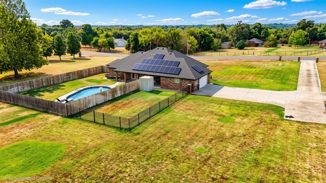 11133 Burning Oaks Drive, Oklahoma City, OK 73150