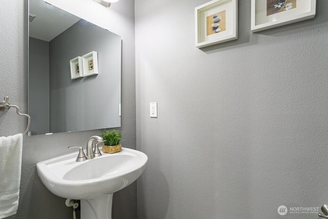 2319 NE Marion Lane, Issaquah, WA 98029