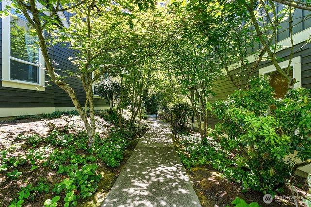 2319 NE Marion Lane, Issaquah, WA 98029