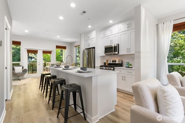 2319 NE Marion Lane, Issaquah, WA 98029