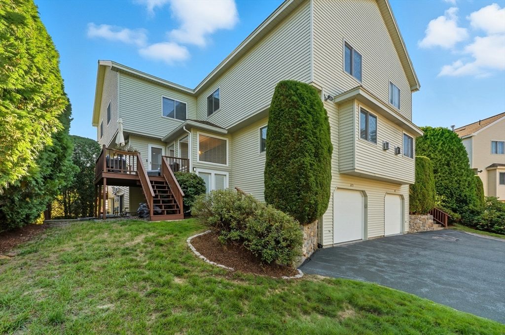 379 Captain Eames Cir 379, Ashland, MA 01721
