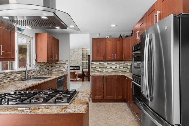 3105 Cambridge Court S, Palm Springs, CA 92264