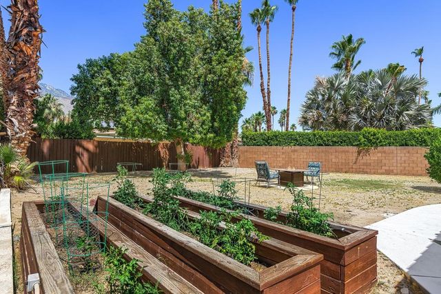 3105 Cambridge Court S, Palm Springs, CA 92264