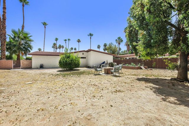 3105 Cambridge Court S, Palm Springs, CA 92264