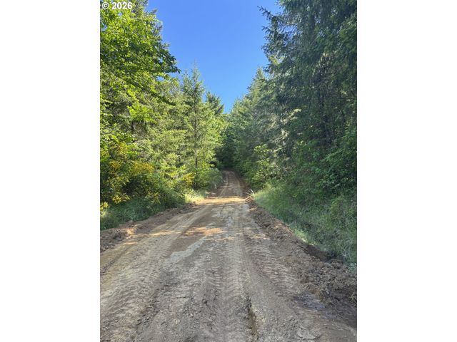 Erickson Rd, Eugene, OR 97402