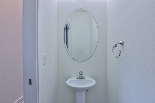 429 Saint Francis St Apt 3, Tallahassee, FL 32301