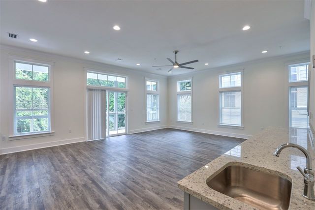 429 Saint Francis St Apt 3, Tallahassee, FL 32301