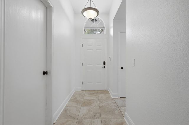 108 Songbird CT, Cedar Creek, TX 78612